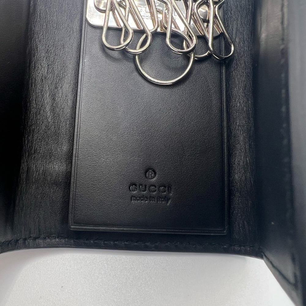 Authentic Gucci Key Case - Picture 5 of 11